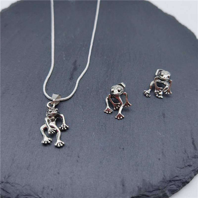 

Серебряные серьги и ожерелье в стиле ретро с лягушкой: Европейский и американский этнический стиль