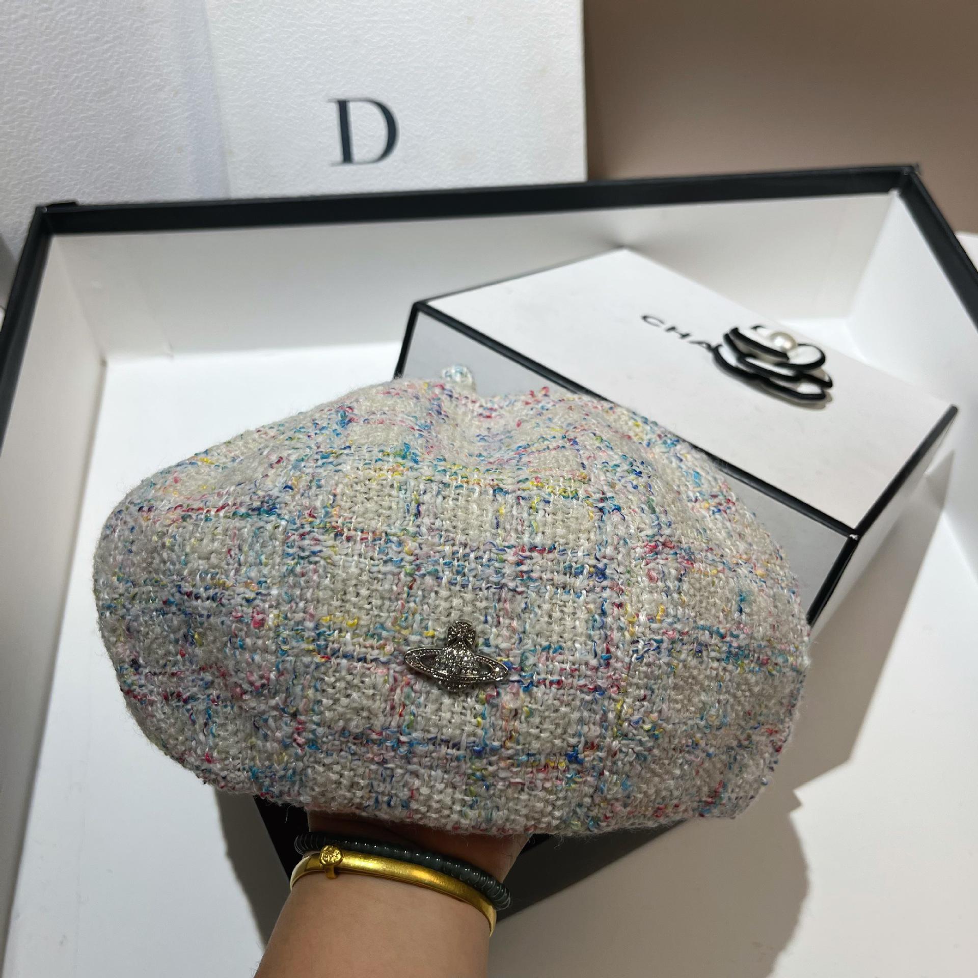 

Осенне-зимний клетчатый шерстяной берет - корейский и японский звездный стиль Adjustable