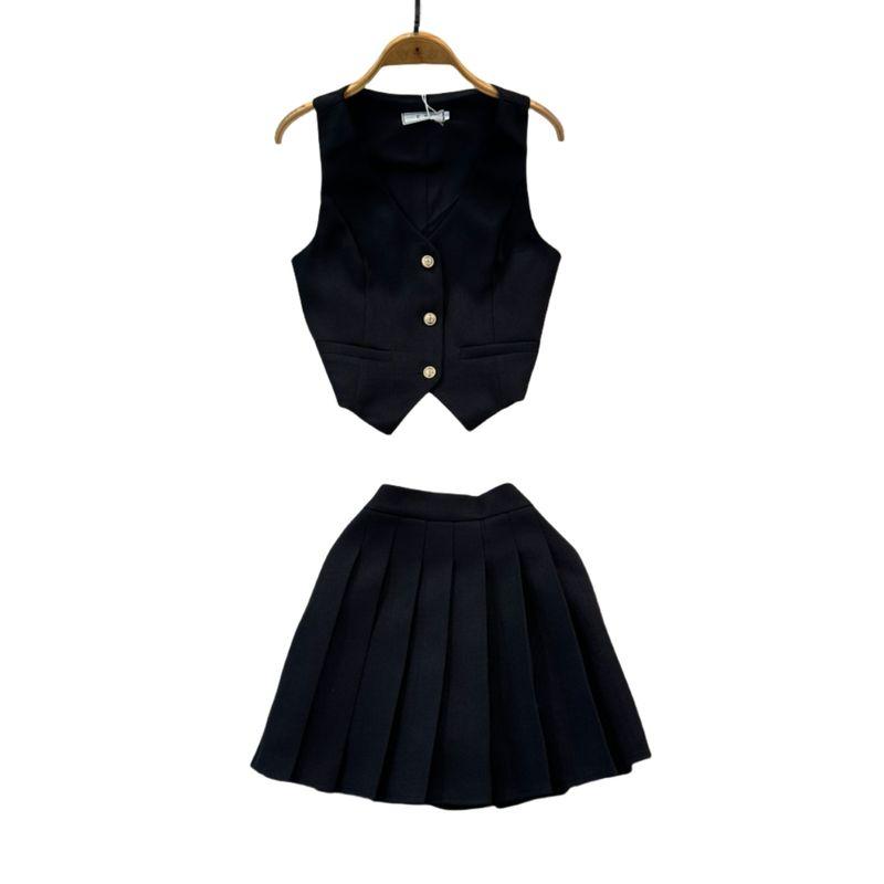 Internet Celebrity Vest Waistcoat Pleated Skirt Suit Metal Buckle