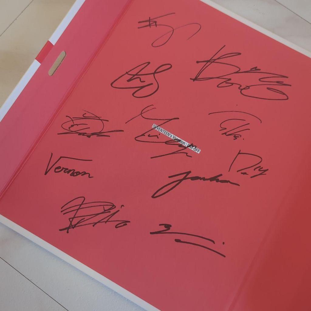 [USED] Autographed SEVENTEEN 2025 SEASON'S GREETINGS