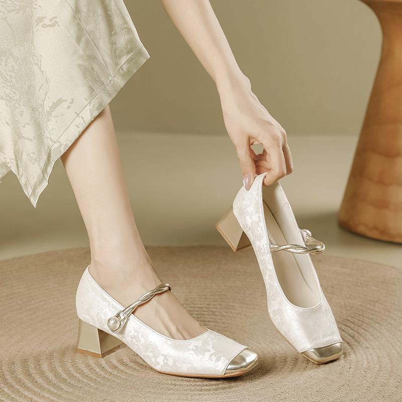 Mary Jane Square Head Single Shoes with Thick Heels 2025 Splicing Douyin Popular Single Shoes Women's Chinese Style
