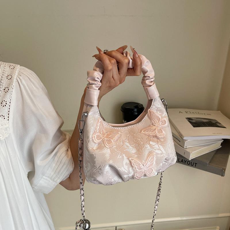 New Chinese handbag women's 2025 new fashion shoulder messenger bag embroidered three-dimensional butterfly armpit bag