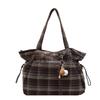 Plaid tote bag women's large-capacity new autumn and winter versatile pleated shoulder bag class commuter bag