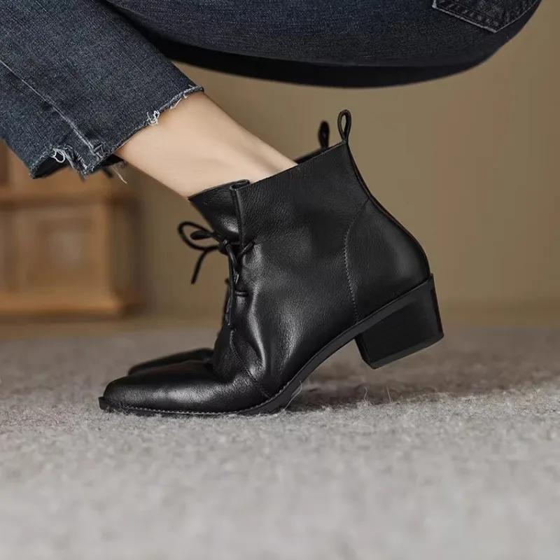 fashion Ankle Square Heel Modern Boots Winter Korean Style Ladies Shoes 2024 High Quality Lace-up Pointed Toe Mid Heel Women's Boots
