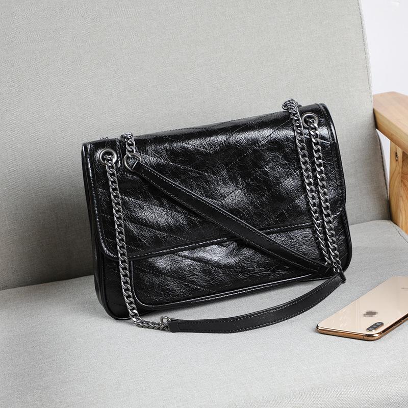 Rhombus chain bag replacement shoulder messenger bag oil wax leather large capacity leather messenger bag OEM