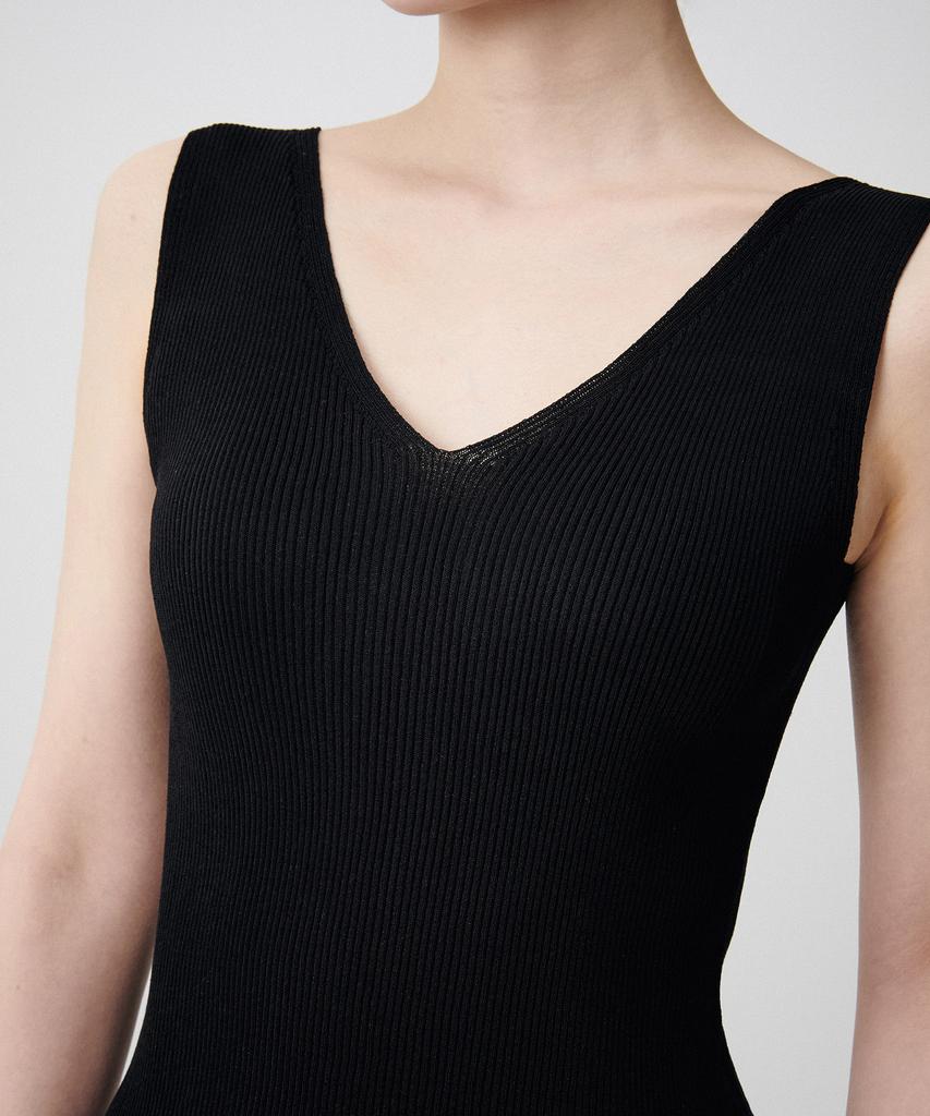 MUSINSA STANDARD WOMAN Women'S Ribbed V-Neck Knit Sleeveless Top [Black]