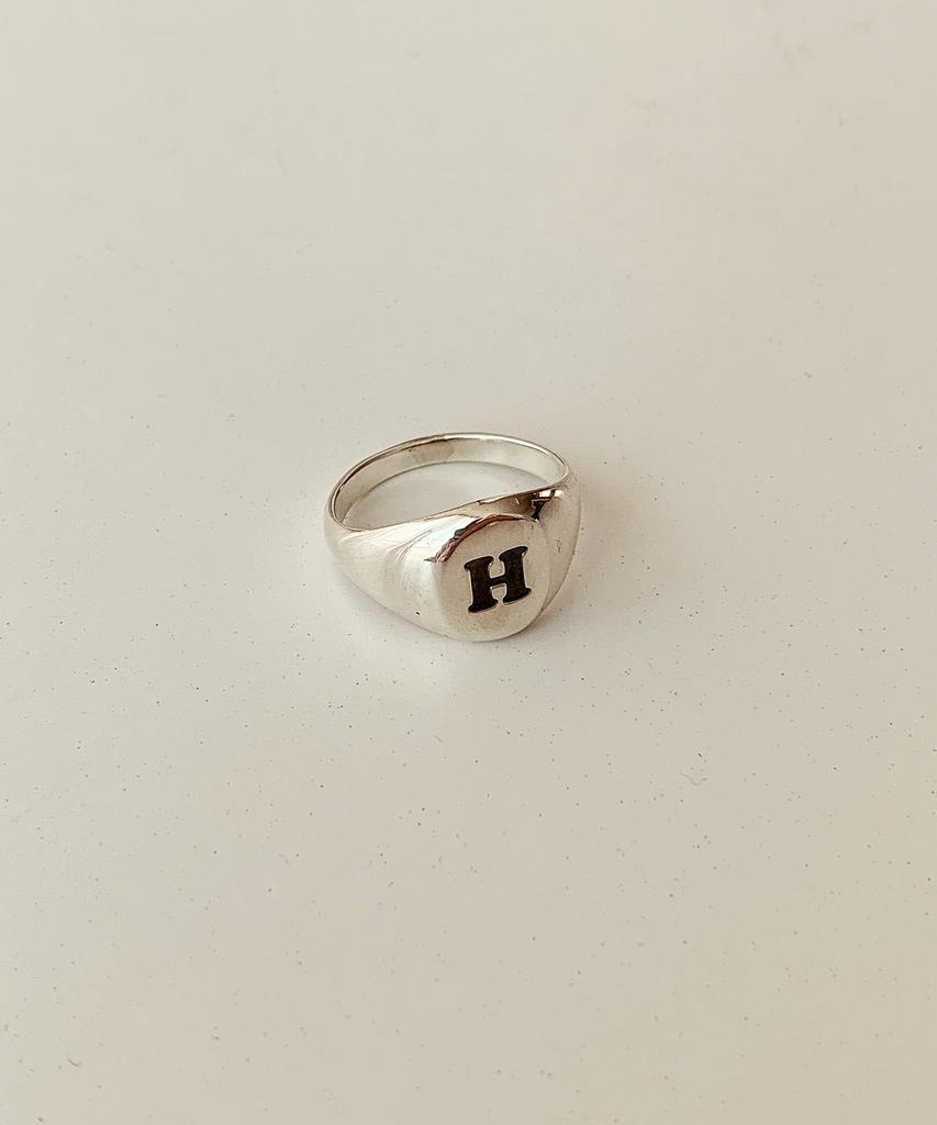 Code.H (Silver 925) Bold Initial Ring
