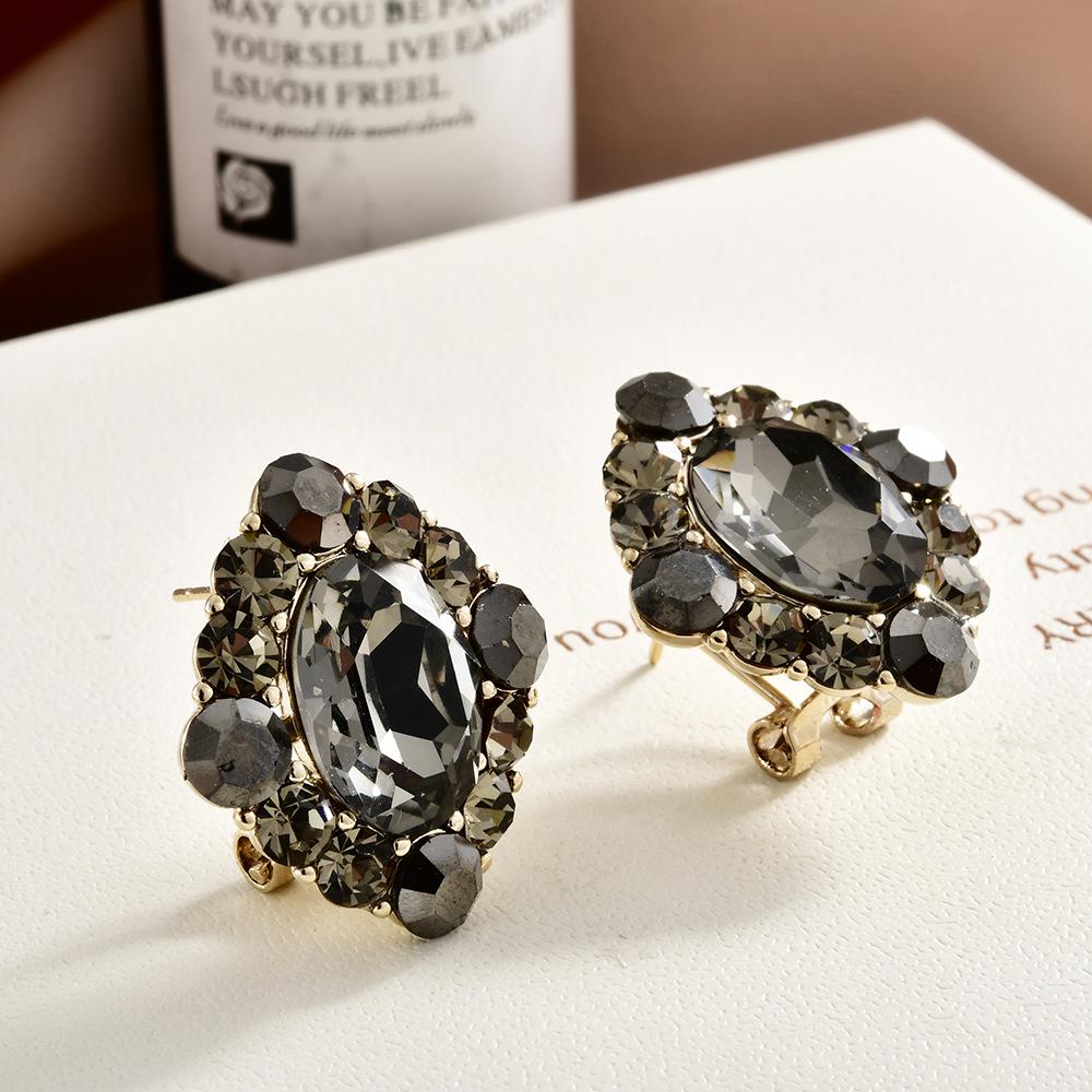 Medieval vintage rhombus coffee color full diamond ear clips light luxury high sense exquisite temperament retro versatile ear jewelry