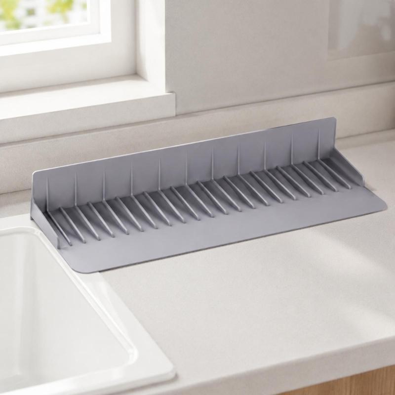 Scissor-Adjustable Sink Water Barrier for Single or Double Bowls with Ribbed Panel, Flexible Form and Return Flows Slope