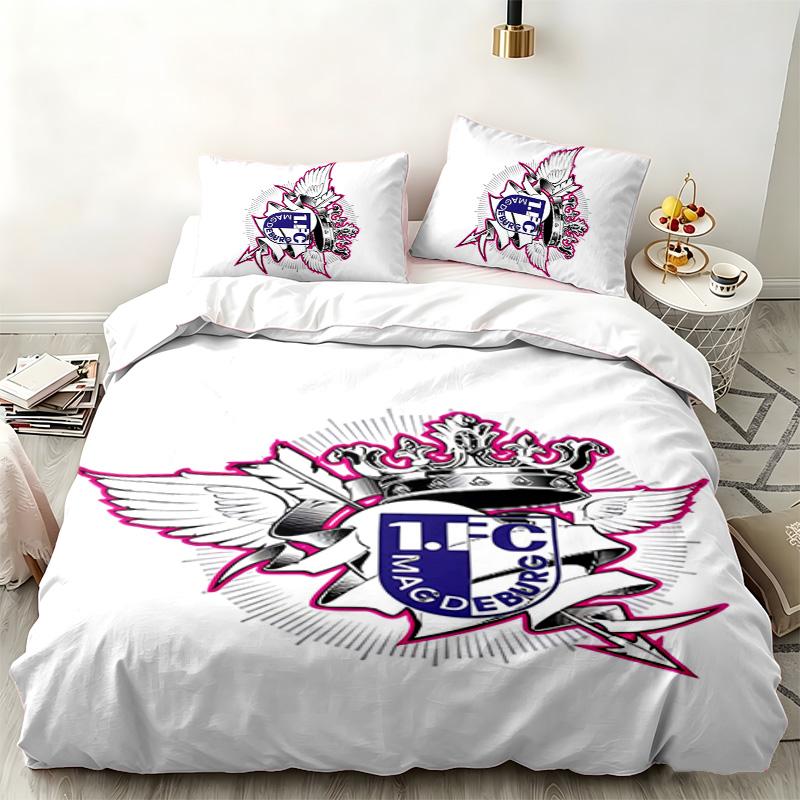 1. FC Magdeburg 3pc set Perfect for bedroom use Comfortable bedding set includes a duvet cover and two pillowcases Ideal birthday or Christmas gift