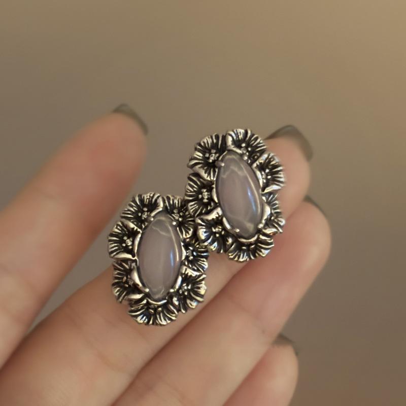 

Овальные серьги-пусеты женская элегантность нишевый дизайн серьги чувство моды темпераментные серьги нишевые с высоким чувством