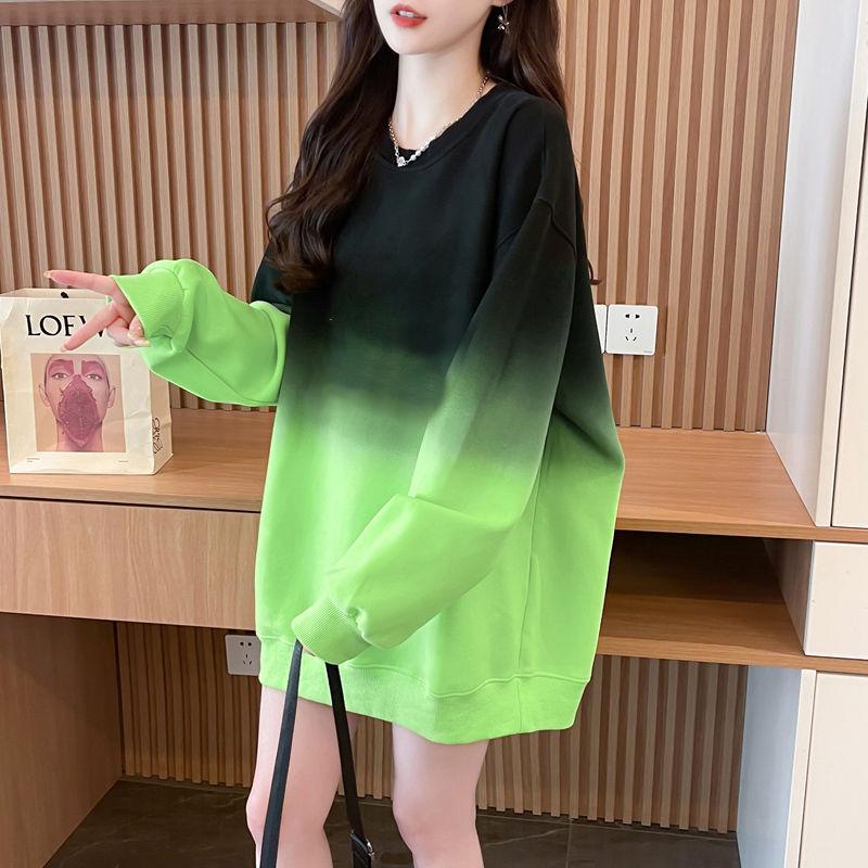 

Американский шик: Топы с новой нишей и универсальный миди-свитшот свободного кроя, тонкий, с градиентом XL зелёный