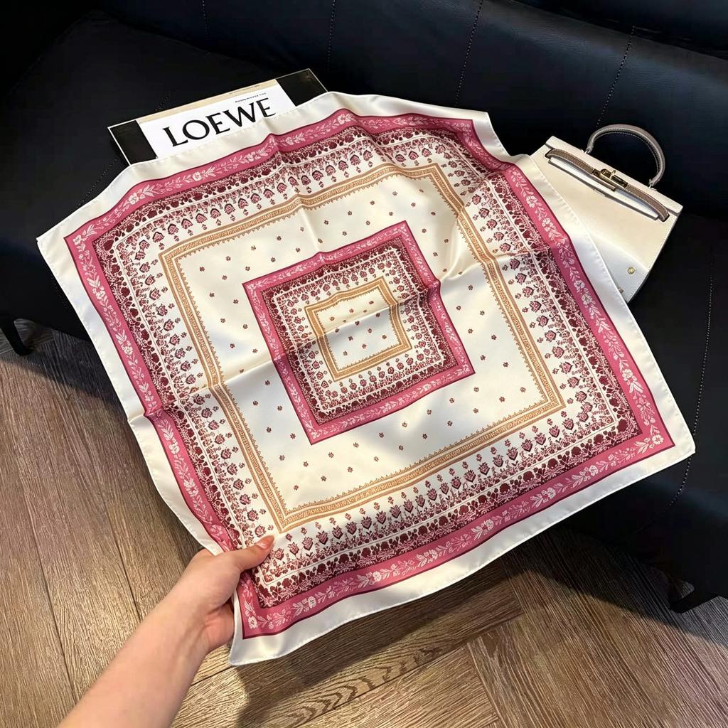 May Kaji Cashew Flower Square Scarf Retro Men's Silk Scarf Buckle British Style Scarf Men's Paisley Pattern Small Scarf Women