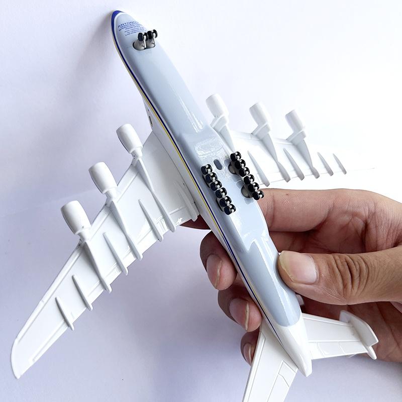 Alloy Aircraft 20 Cm The World's Largest Cargo Aircraft Soviet Aviation Antonov 225 Airlines Ukrainian An-225 Uria Die-cast Aircraft