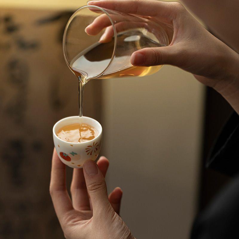 High-Grade White Porcelain Gongfu Tea Set with Gaiwan, Teapot, Teacups, and Fairness Cup - Perfect for Reunions and Business Gifts.