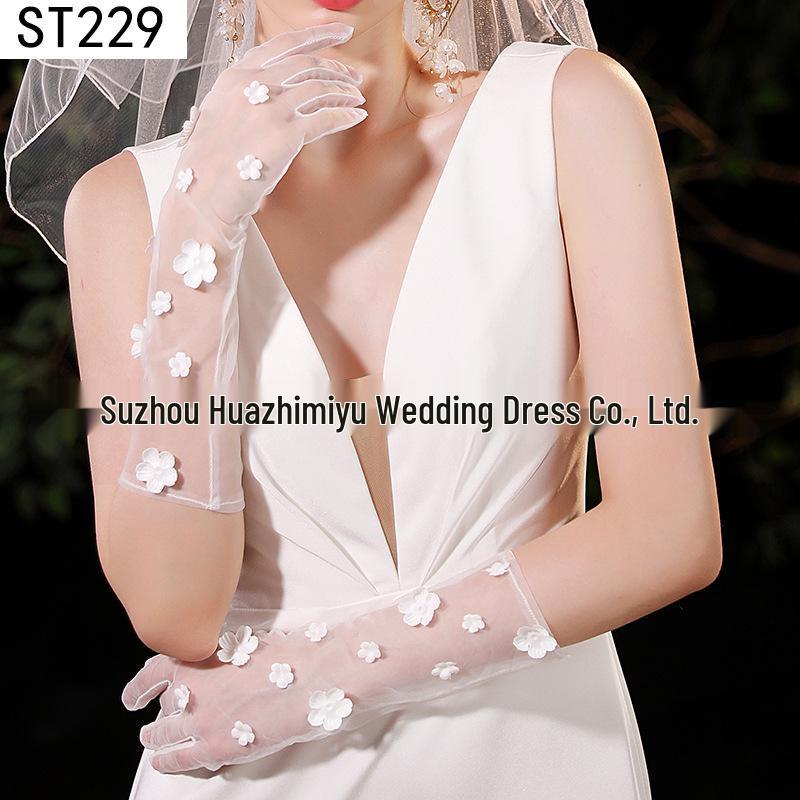 Elegant Pearl Bow Wedding Gloves - French Aesthetic for Bridal Portrait Styling