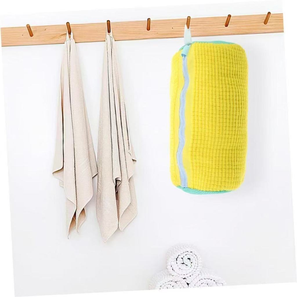Modern Minimalist Polyester Shoe Washing Bag With Reusable Design For Home Laundry