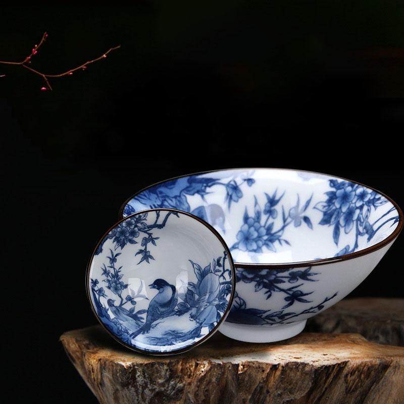 Čínský modrobílý porcelánový šálek na čaj Ručně malovaná čajová souprava Malá čajová miska Šálky na květinový čaj Čajové příslušenství Nápojové sklo Velkoobchod