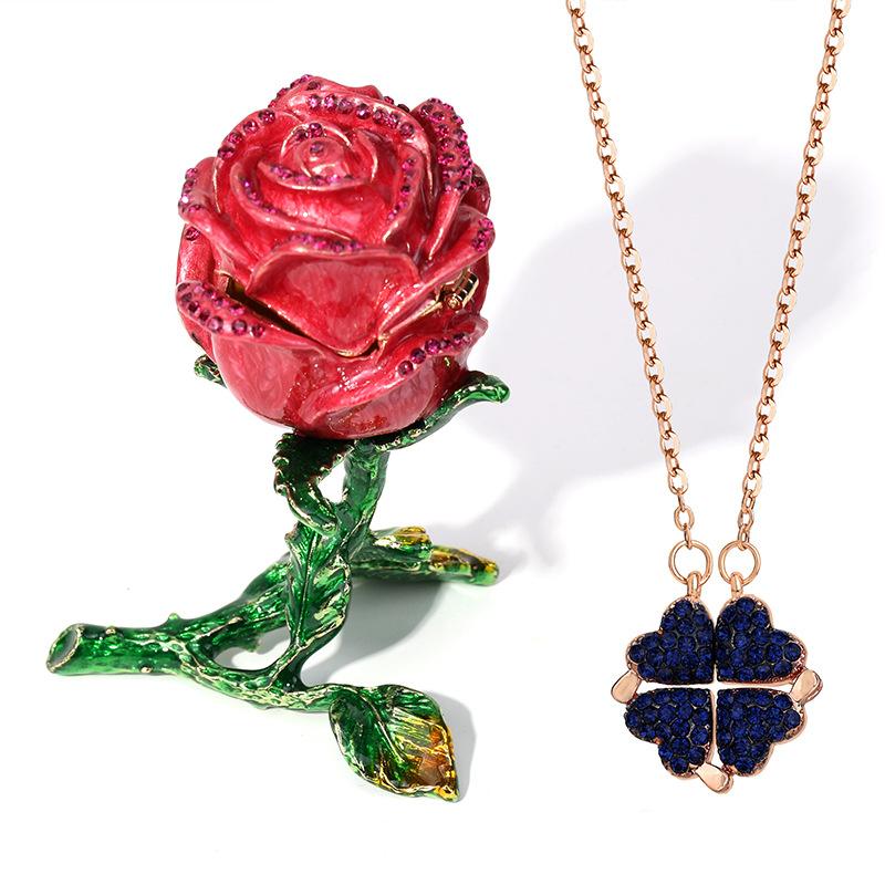 Four Leaf Fashionforward Clover Necklace For Women In Premium Gold And Silver Finishes