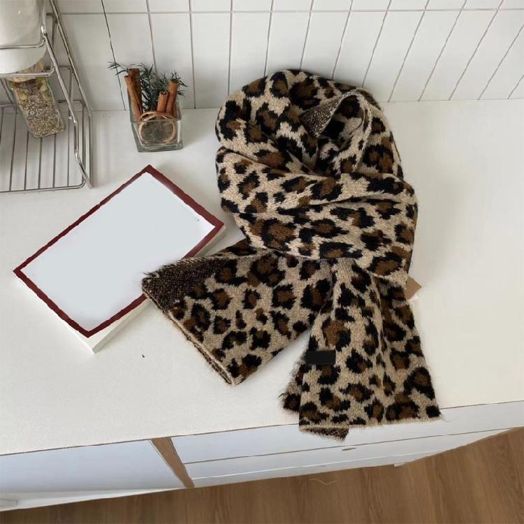 Multipurpose Neckerchief Trendy Comfortable Scarve Stylish Patterned Scarf Winter Fashion Accessory