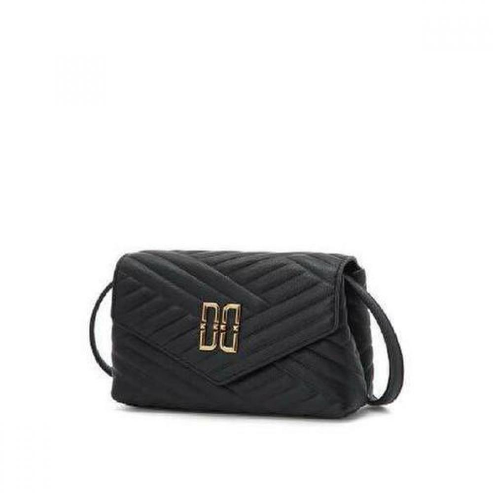 

Daks Black Dd Logo Cowhide Crossbody Bag Dcba3e367bk Single option