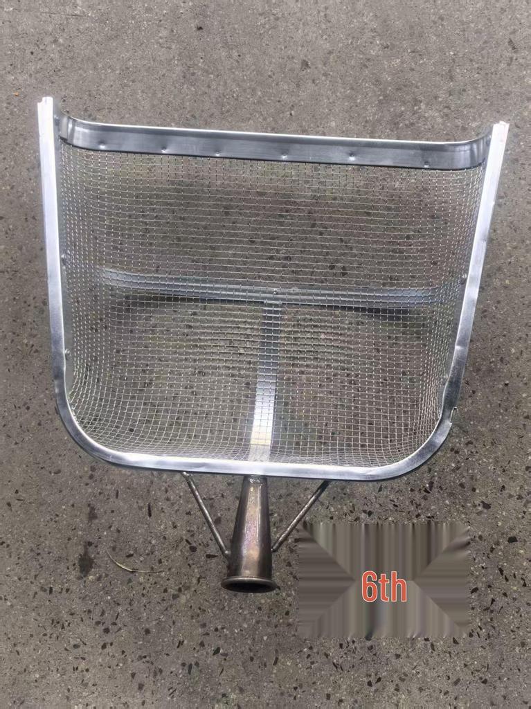 Galvanized Agricultural Soil and Grain Sieve Shovel
