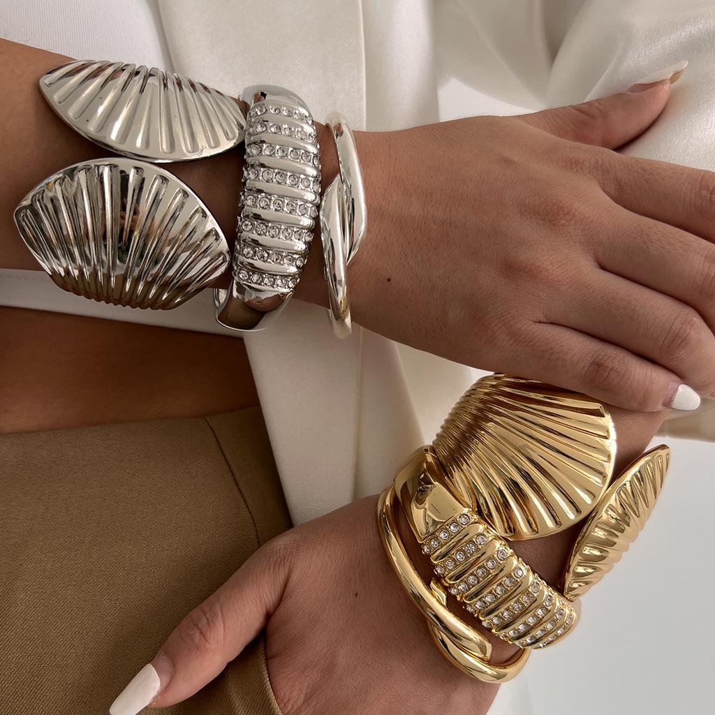 Ingemark Exaggerated Hip Hop Metal Scallop Knot Open Bangles Women Trend Vintage Gold Color Rhinestone Bracelet Men Jewelry