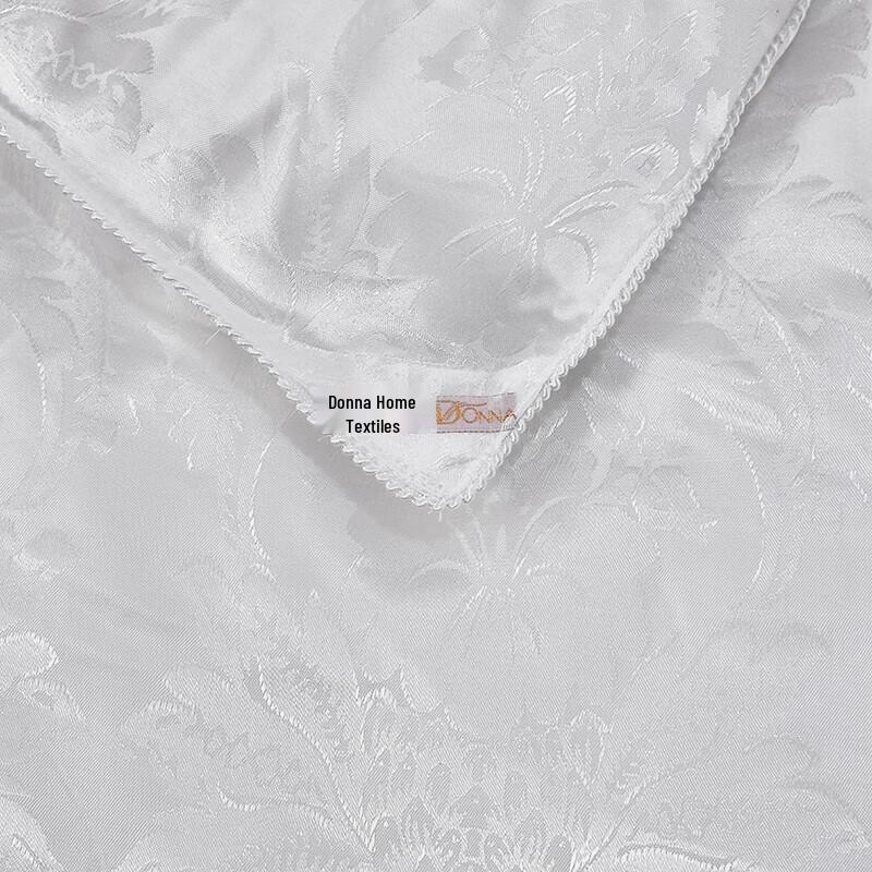 Donald Mulberry Silk Jacquard Summer Quilt