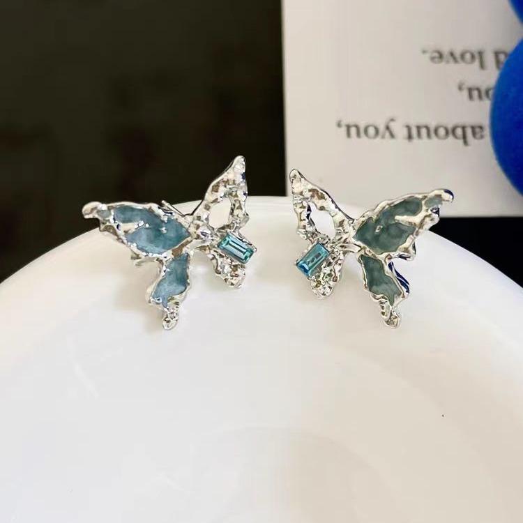 Personalized butterfly blue stud earrings, niche design, sweet and cool, high-end earrings, new models, trendy stud earrings, cold wind