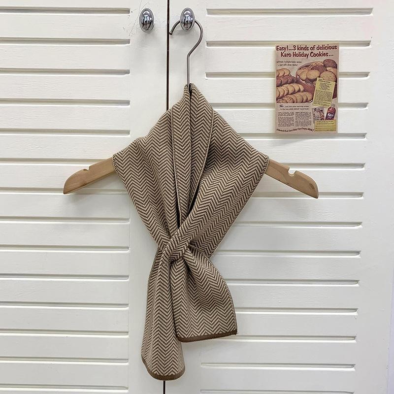 

Шарф осенне-зимней атмосферы новый персонализированный волнистый узор крест ленивый шарф утолщенный теплый шарф