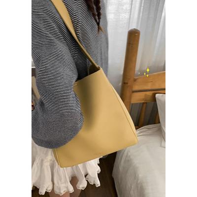 Sac cabas simple à motif litchi pour femmes, nouveau sens haut de gamme, grande capacité, sac à aisselle, large bandoulière, sac à épaule