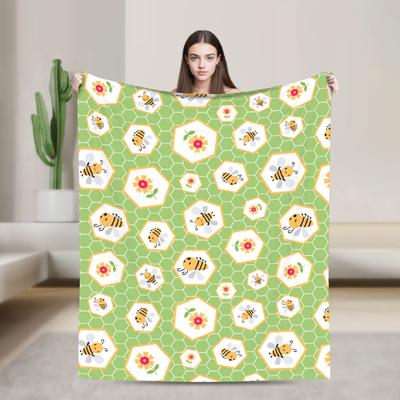 Warm Soft Blanket Travel Bee In Honeycomb and Flowers Throw Blanket  Flannel Bedspread For Bedroom Fashion Sofa Bed Cover