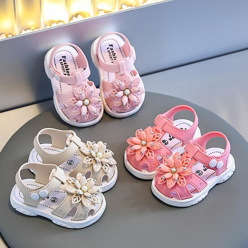 New Girls Sandals Soft Sole Breathable Kids Beach Shoes Anti-slip Princess Sandals Children Casual Footwear