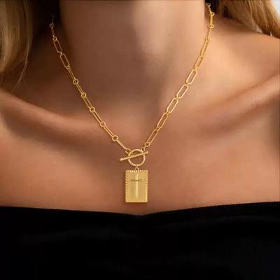 Beliebte Retro-Goldkreuz-Quadrat-Anhänger-Halskette