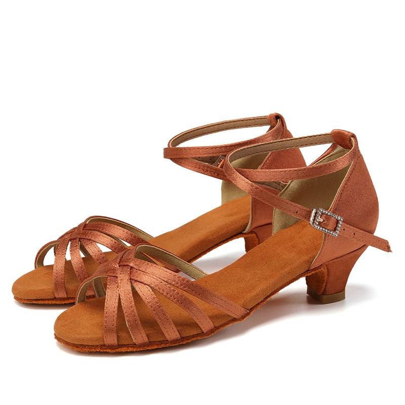 Kız Çocuk Latin Dans Ayakkabıları Alçak Topuk Kadın Balo Salonu Tango Sandaletleri 4CM Topuk