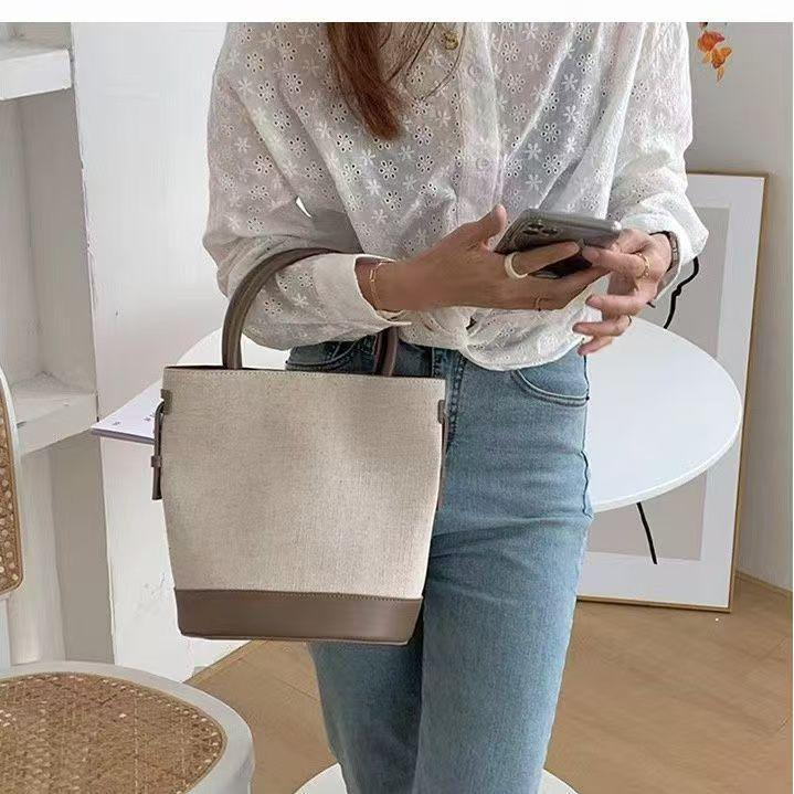 Send girlfriend bucket bag underarm bag Qixi Festival gift bag women's bag handbag daily commute