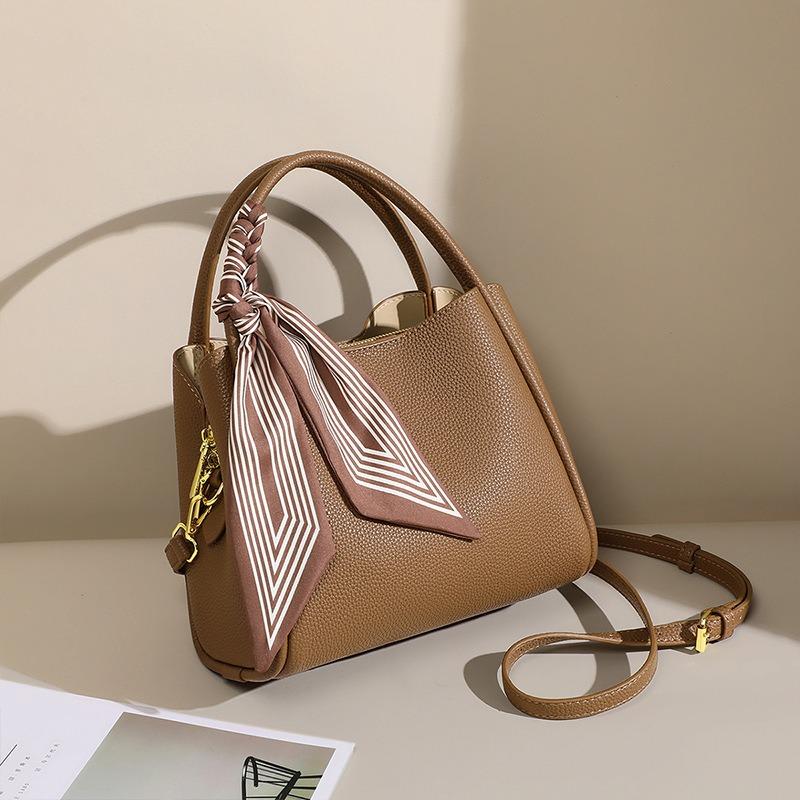 Bag Women's New Portable Women's Bag, Messenger Bag, Leather Vegetable Basket, High-end Mother Bucket Bag