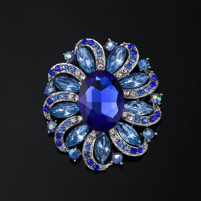 SKEDS Fashion Women Creative Luxury Rhinestone Shiny Brooches Pins Exquisite Crystal Lady Party Banquet Accessories Jewelry