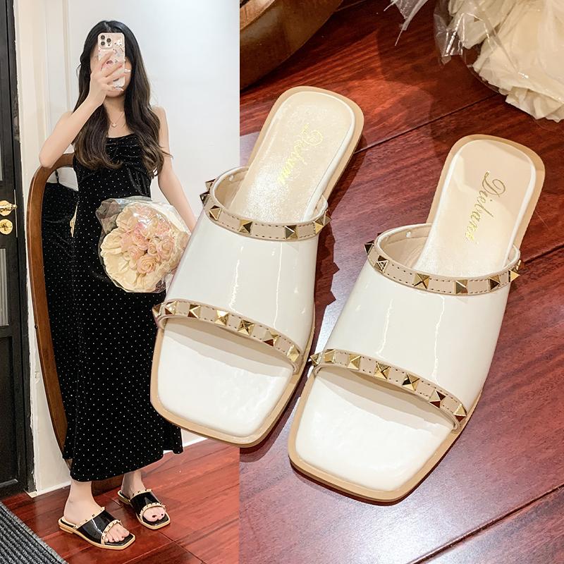 Fashion Shoes Big Size Slippers Casual Slides Rivet Slipers Women Luxury Soft Flat 2025 Fashion Rivet Slippers Soft Flat Shoes Female Lu