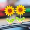 Neues Auto Niedliche Sonnenblume Schüttelkopf Ornamente Auto Mittelkonsole Armaturenbrett Spiegel Dekoratives Zubehör Kann Lufterfrischer Halten