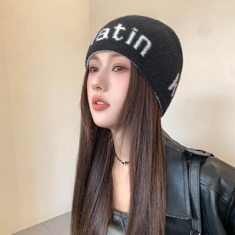 Spring and Autumn Warm Baotou Letter Versatile Wool Knitted Hat Female