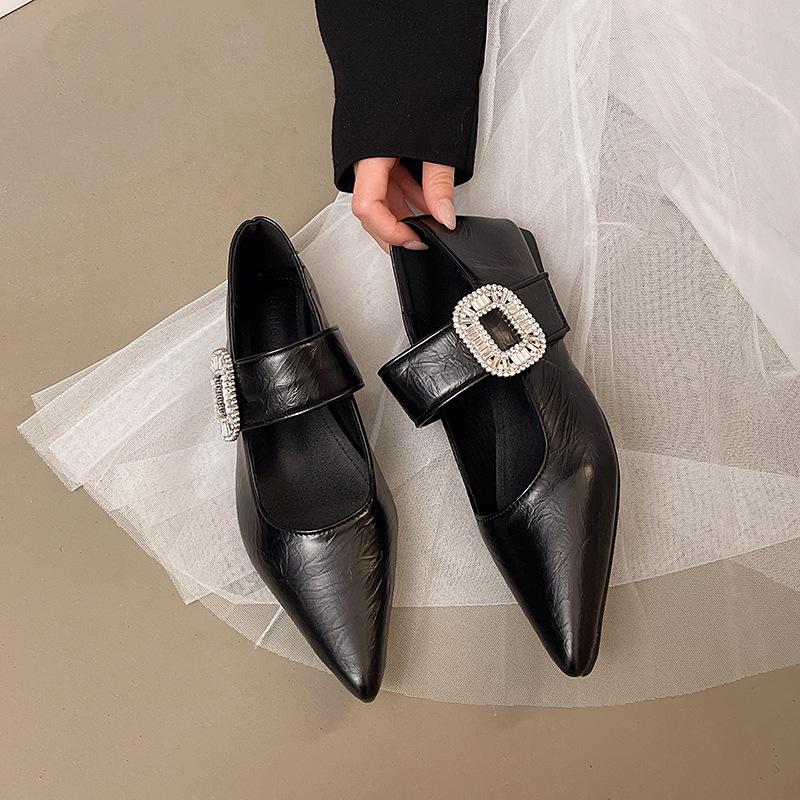 French Inner Height Increase Mary Jane Shoes In the Early Spring of 2025 New Pointed Head Shallow Mouth Rhinestone Versatile Temperament Single Sho