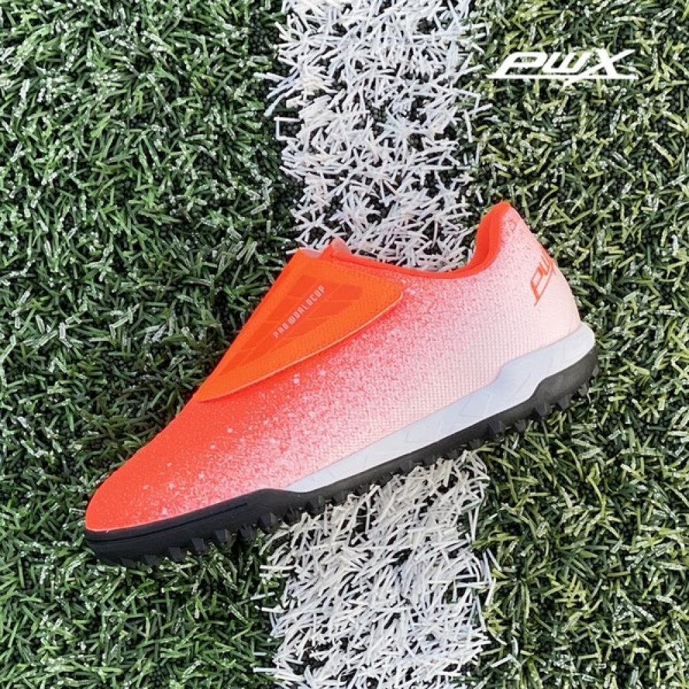 

Pro World Cup Dribble Kids Futsal Shoes Zo oranges/230