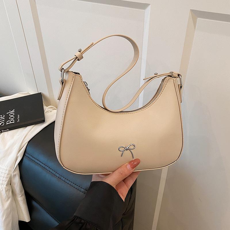 Women's bag  single-shoulder bag Korean style with a bow decorati fashiable crescent-shaped bag for casual commuting under