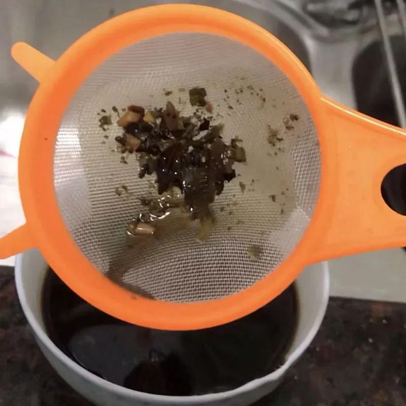 4 Pieces of Random Color Filter Net, Classic Divider Plastic Handheld Flour Sieve, Suitable for Household Use, for Separating