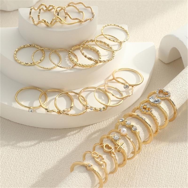 28 Pieces Love Heart Waving Rings Set Featuring Elegant Designs and Stylish Rhinestones for Fashionable Women Wear