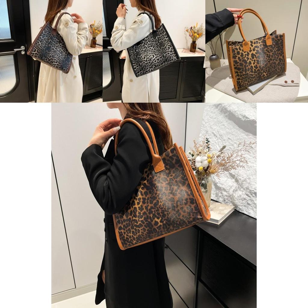 Contemporary Large Tote Bag With Stylish Leopard Pattern And Comfortable Double Straps Shoulder