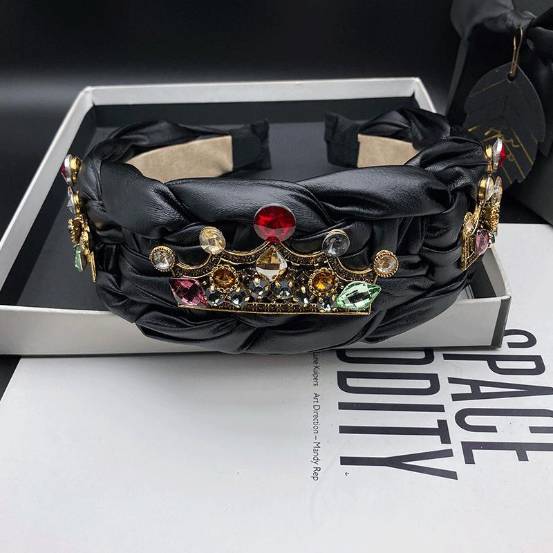 Light Luxury Women's Colorful Wide-Brimmed Headband - Fashionable and Versatile for a Sleek Look and White Hair Coverage