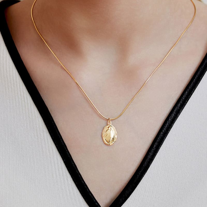 

TOU [Silver925] NC010 Hammer Frame Necklace Gold