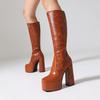 Botas hasta la rodilla con cremallera y plataforma de PU con empalme de microfibra con estampado de serpiente, tacón grueso hueco superalto a rayas, botas sexys para mujer